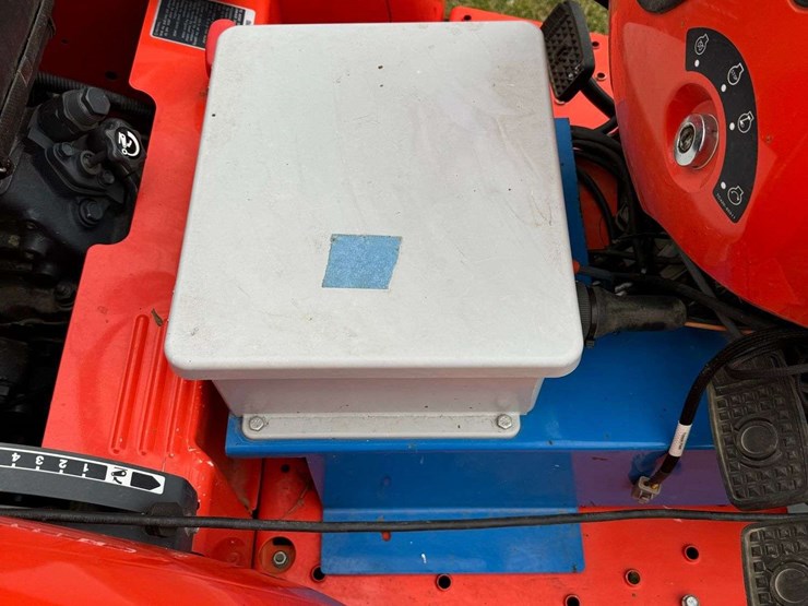 2021-kubota-l2501hst-image-29