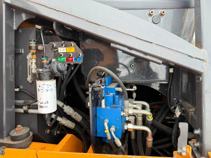 case-1150m-wt-image-40