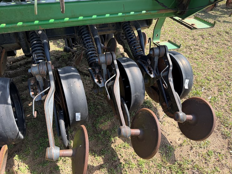 john-deere-1560-image-10