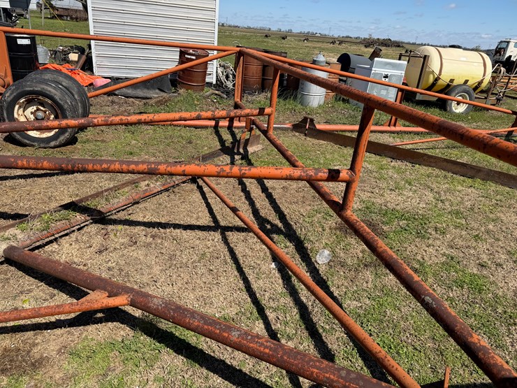 #41267-•-17'x45'-float-image-24