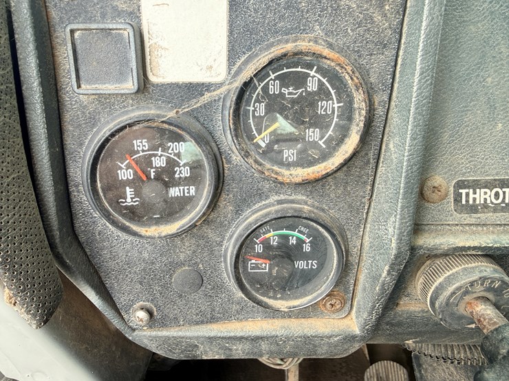 1988-mack-dm690s-image-55