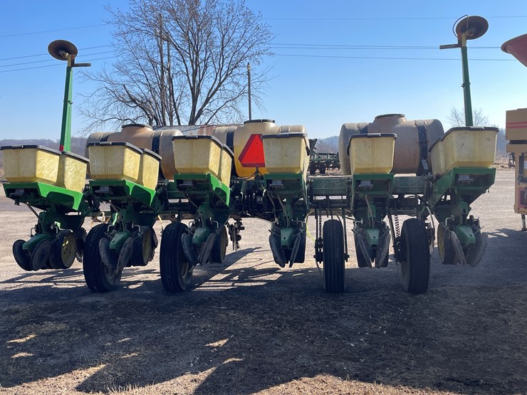 john-deere-7000-image-4