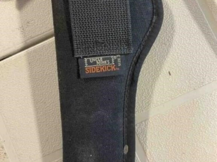 box-of-misc.-holsters-image-7