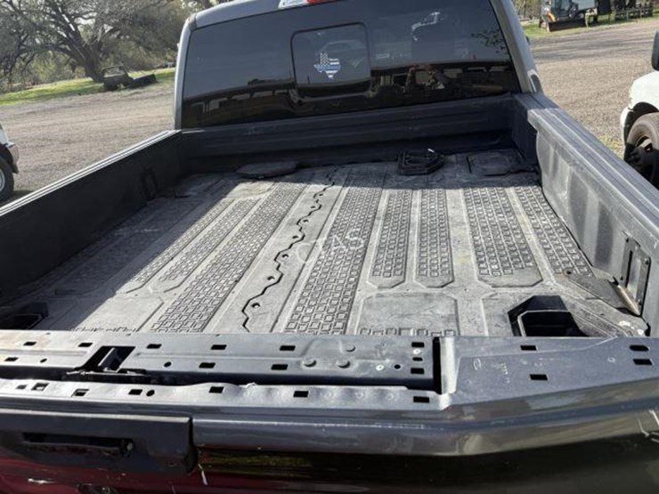 2016-ford-f150-xlt-image-9