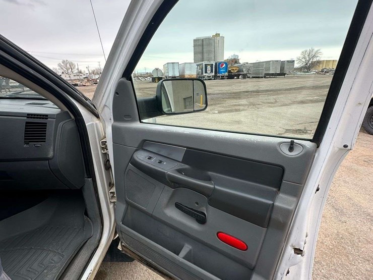 2008-dodge-ram-2500-image-41