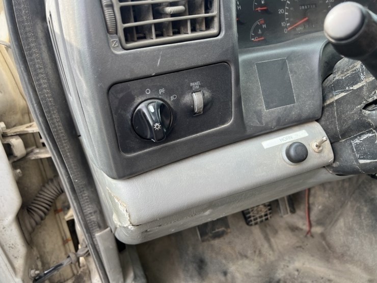 2004-ford-f650-sd-image-23