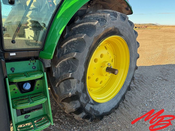 2020-john-deere-6120m-image-10