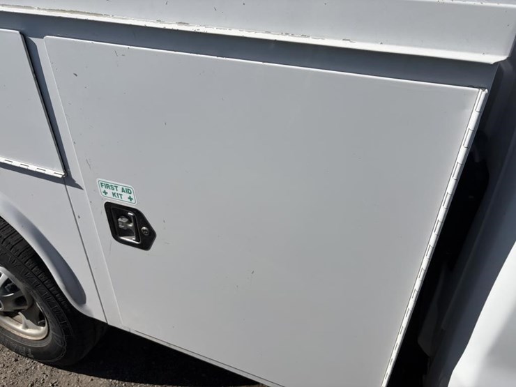 2016-chevrolet-2500-image-28