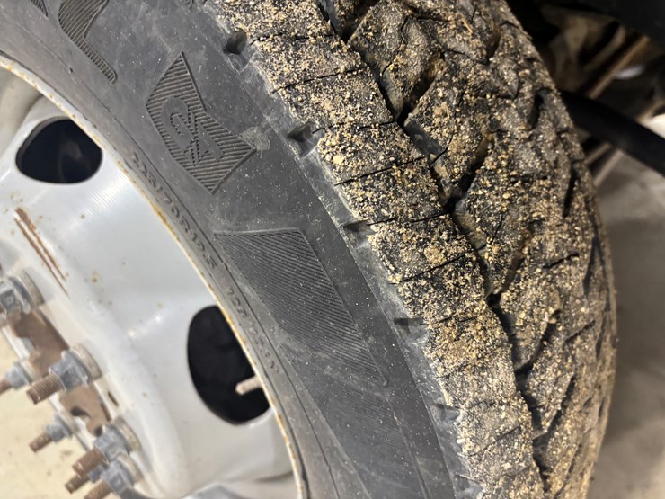 2022-ford-f550-sd-image-95