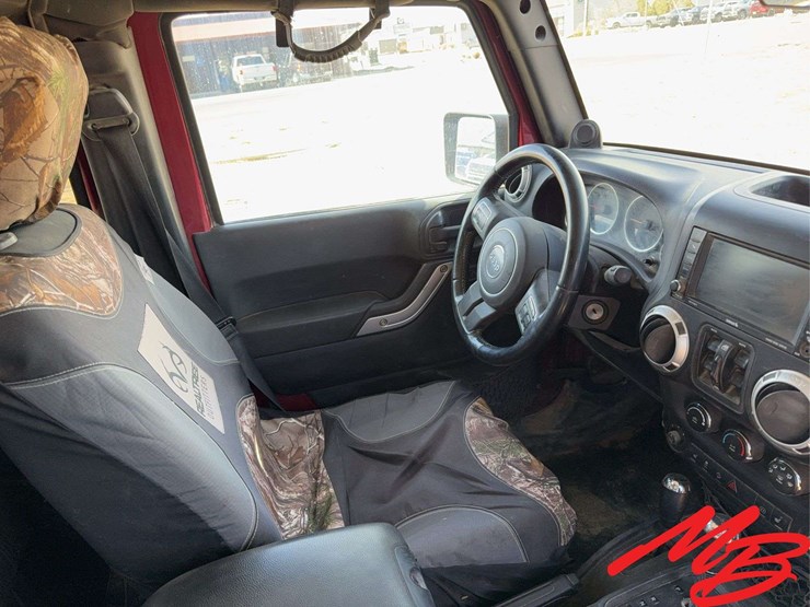 2012-jeep-wrangler-image-43