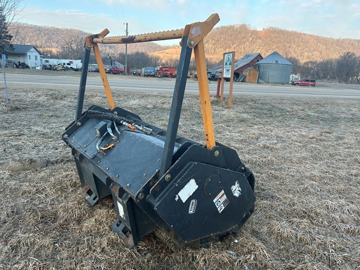 #2007-•-2022-titan-high-flow-mulching-head-for-skid-steer-(alma,-wi)-image-4