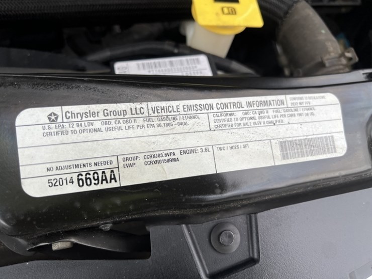 2012-dodge-grand-caravan-image-16