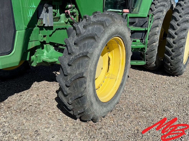 2000-john-deere-8210-image-12