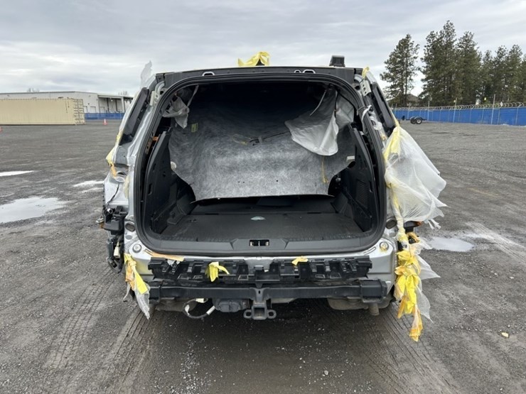 2020-ford-explorer-image-4