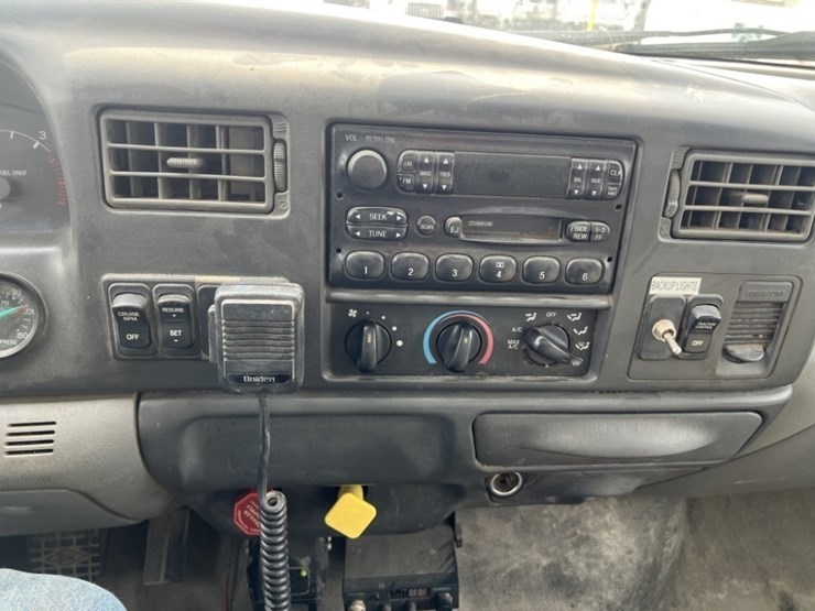 2004-ford-f650-sd-image-25