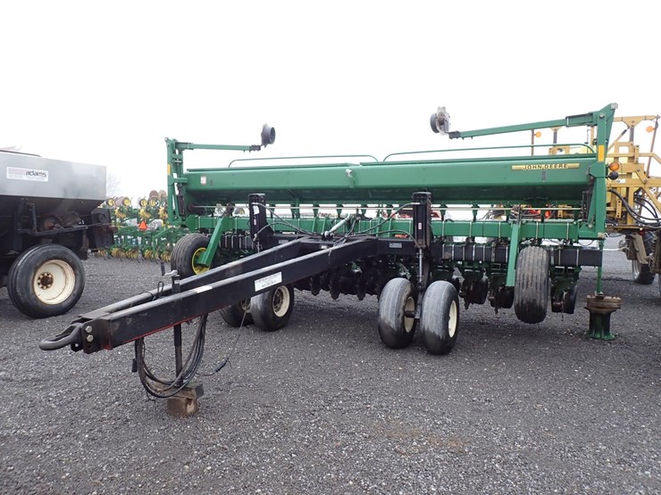 john-deere-1530-image-1