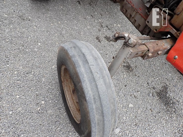 1982-massey-ferguson-265-image-4