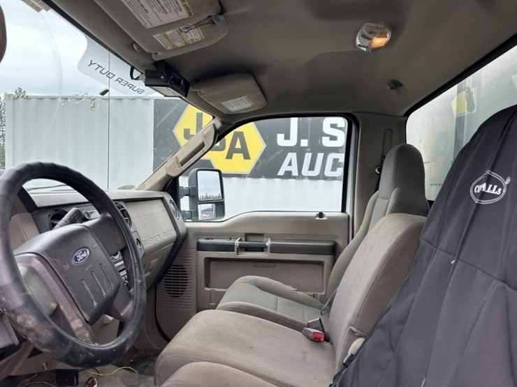 2010-ford-f550-xl-sd-image-23