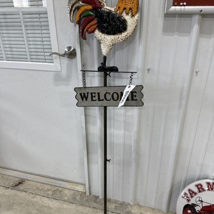 #95 • ROOSTER WELCOME SIGN
