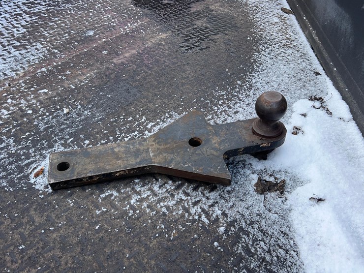 2011-chevrolet-3500hd-image-30