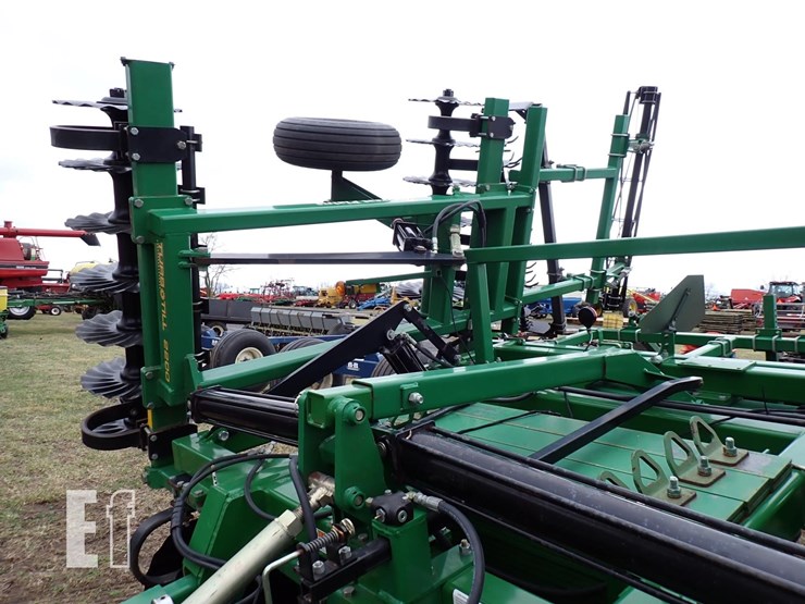 great-plains-2200tt-image-14