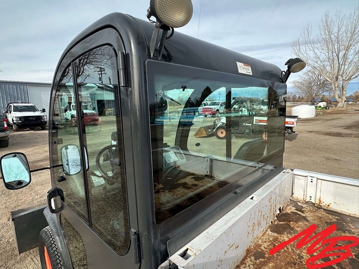 2007-bobcat-toolcat-5600-image-34