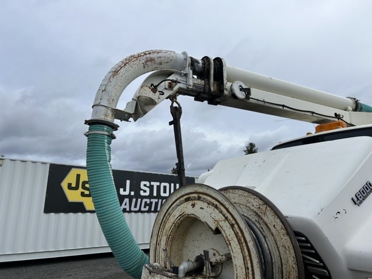 1994-ford-l8000-image-37