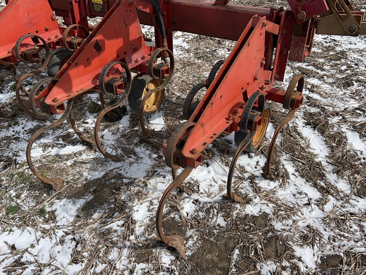 international-133-image-3