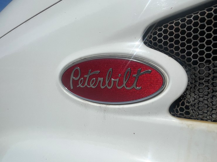 2006-peterbilt-387-image-8
