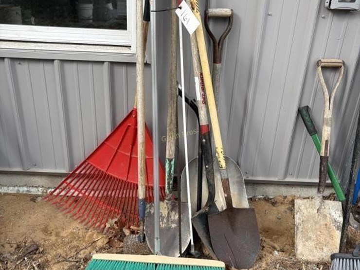 misc-yard-tools-image-2