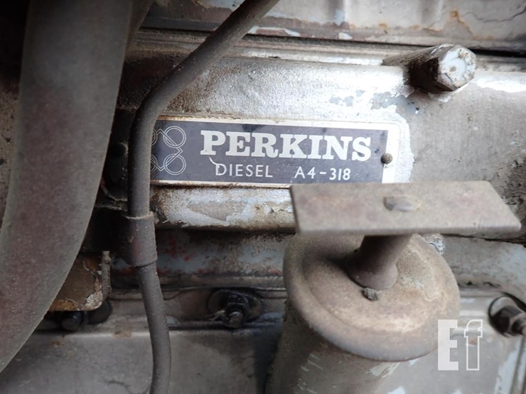 massey-ferguson-1085-image-8