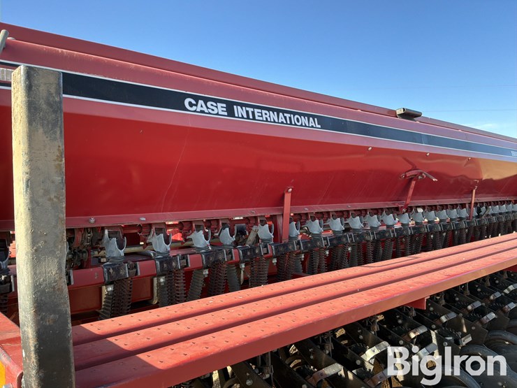 case-ih-5500mtdr-grain-drill-image-19