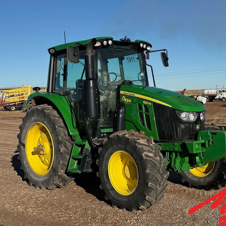 2020 JOHN DEERE 6120M