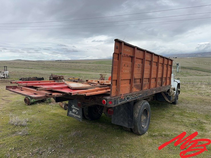 1981-international-s1900-image-6