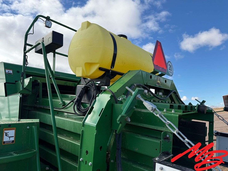 2022-john-deere-l341-image-16