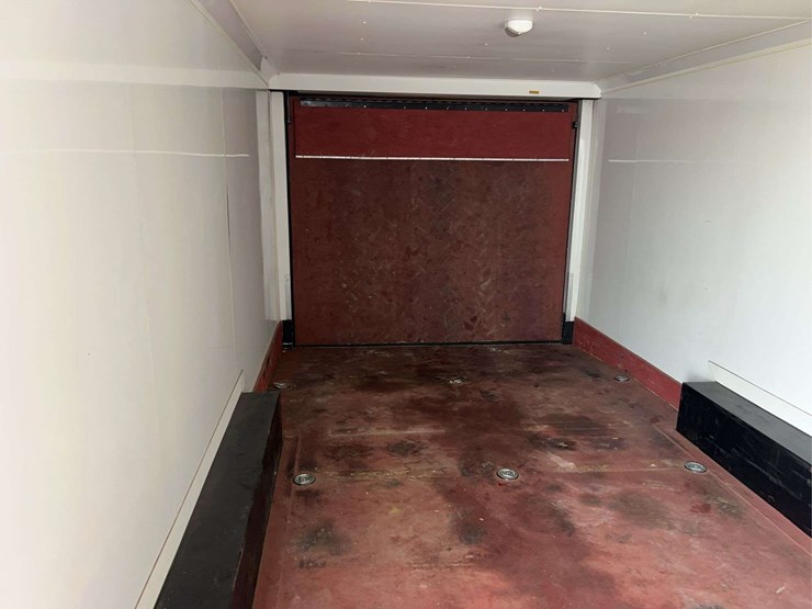 2016-stealth-viper-24'-enclosed-trailer-image-55