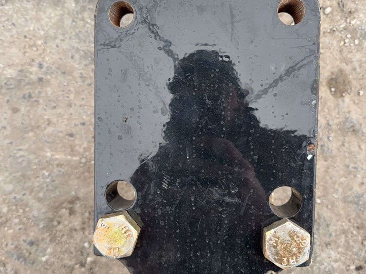 cat-3-quick-hitch-top-hook-image-4