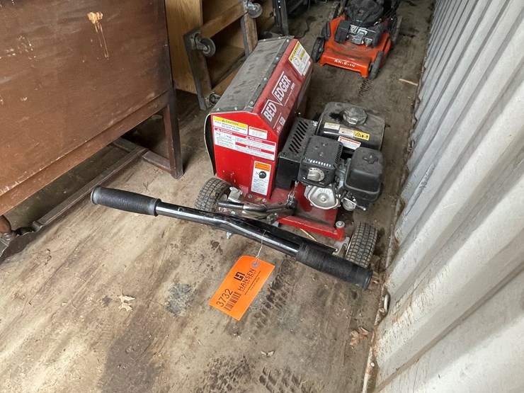 #2001-•-bed-edger-image-4