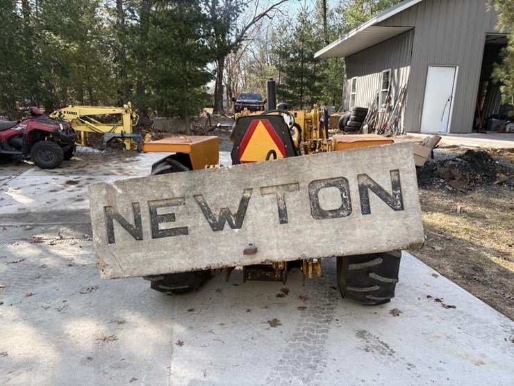 case-construction-king-480-industrial-tractor-image-4