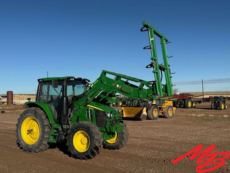 2023-john-deere-6120m-image-2