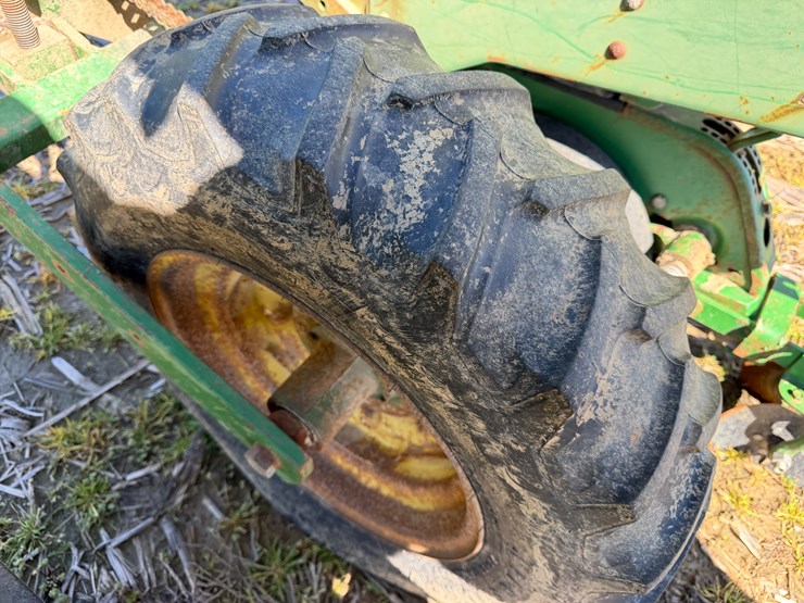 john-deere-1720-image-5