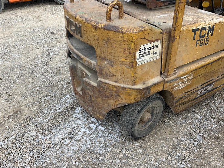 tcm-3000lb-forklift-image-11