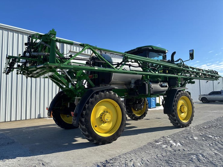 2022-john-deere-410r-image-5