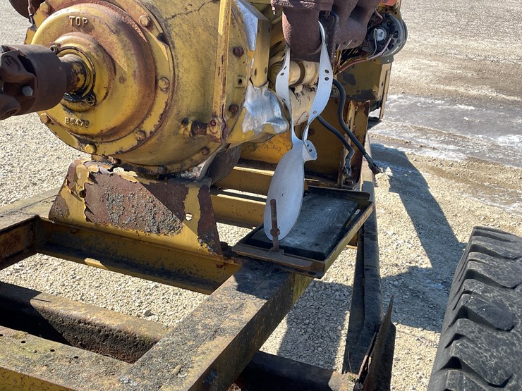 caterpillar-3208-image-31