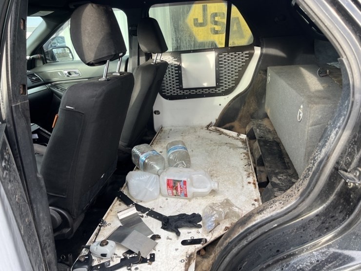 2016-ford-explorer-image-20