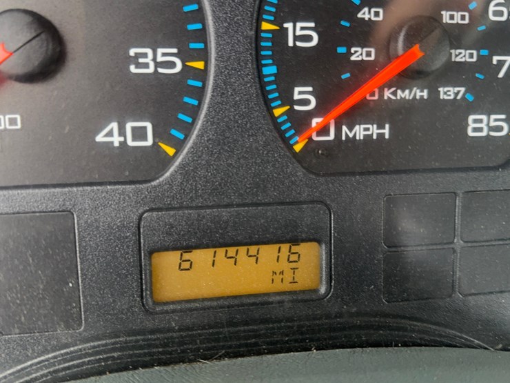 international-8600-image-28