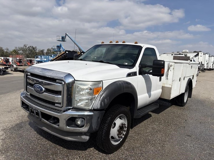 2012-ford-f550-xlt-sd-image-1