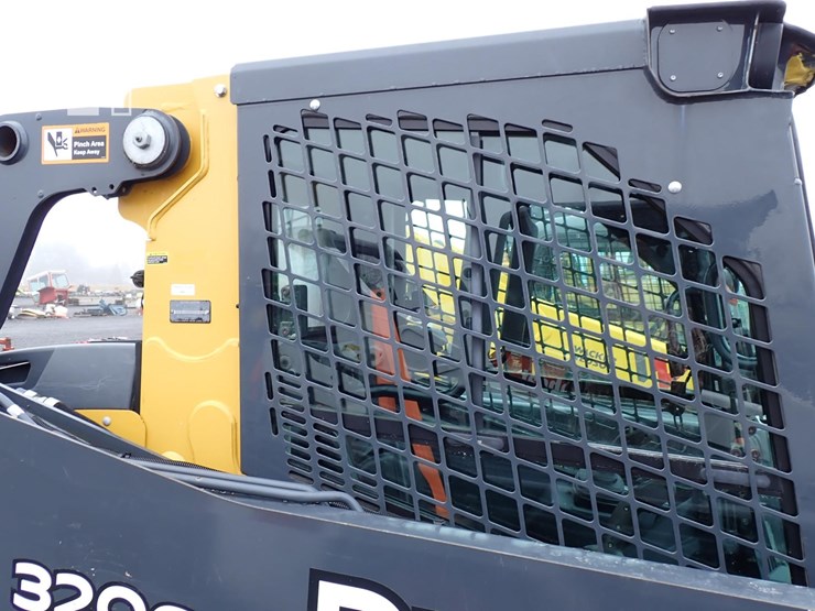 deere-320g-image-6