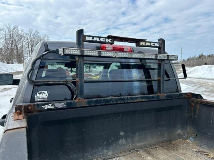 2014-ram-2500-hd-image-44