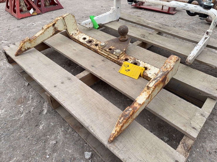 (2)-international-fast-hitch-image-5